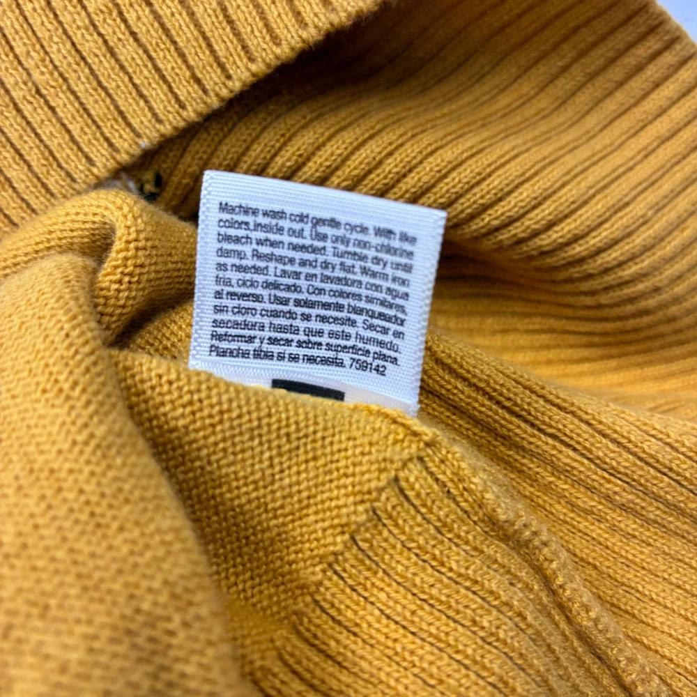 St. John's Bay Men's Yellow/Gray/White Argyle Crewneck Sweater